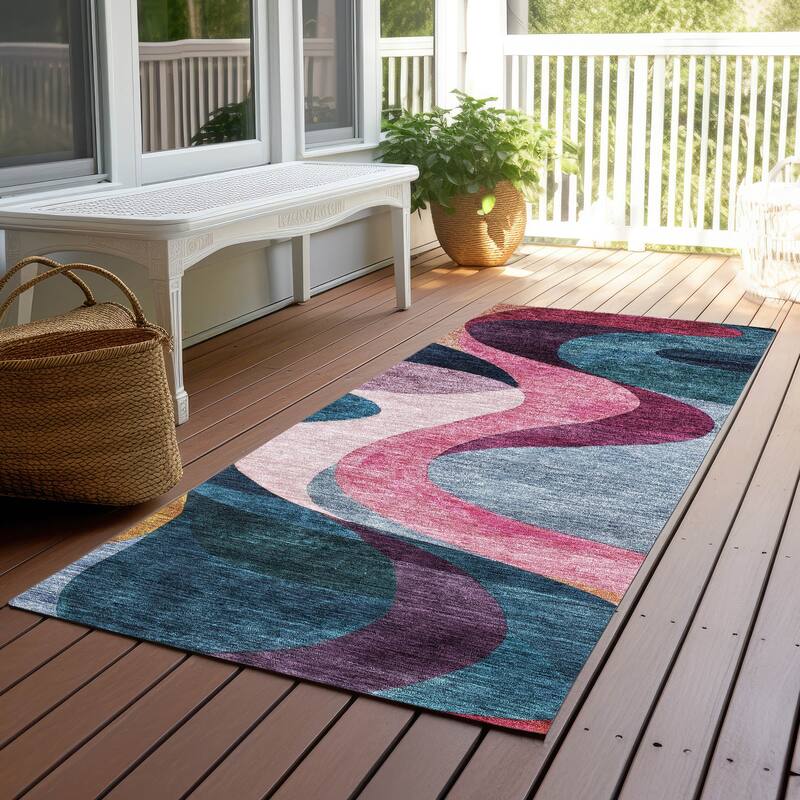 Machine Washable Indoor/ Outdoor Abstract Chantille Rug