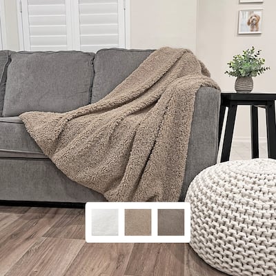 The Mood Teddy Plush Throw