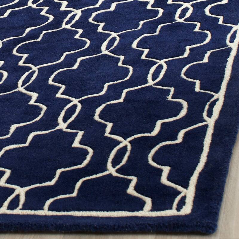 SAFAVIEH Handmade Chatham Nazzarena Modern Moroccan Wool Rug