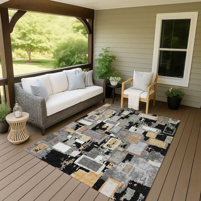 Machine Washable Indoor/ Outdoor Contemporary Geo Chantille Rug - Black - 5' x 7'6"