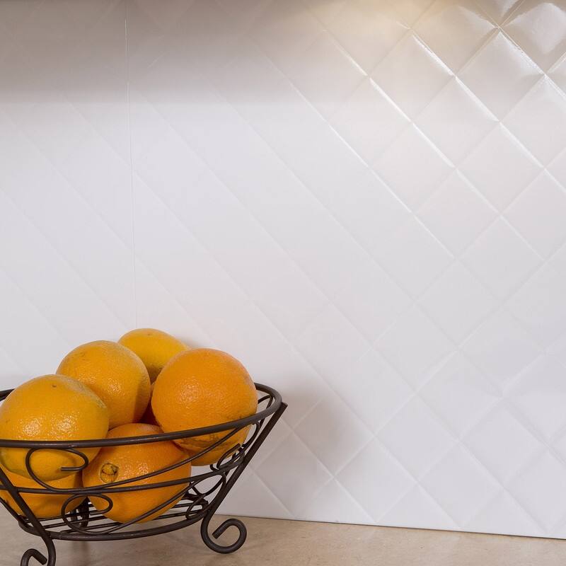 Fasade Quilted Decorative Vinyl 18in x 24in Backsplash Panel in Gloss White