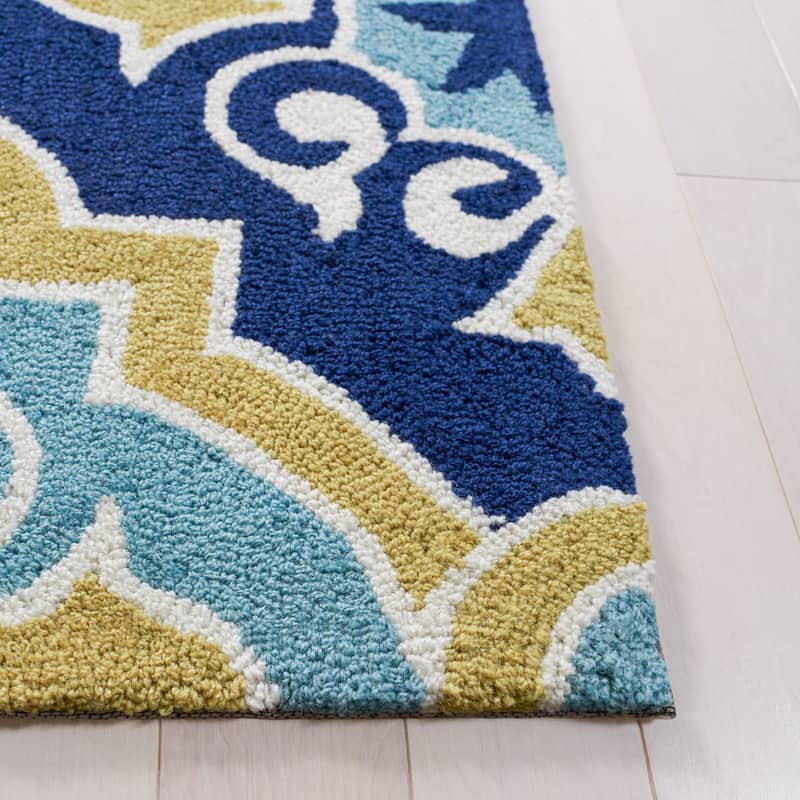 SAFAVIEH Handmade Four Seasons Tota Floral Rug