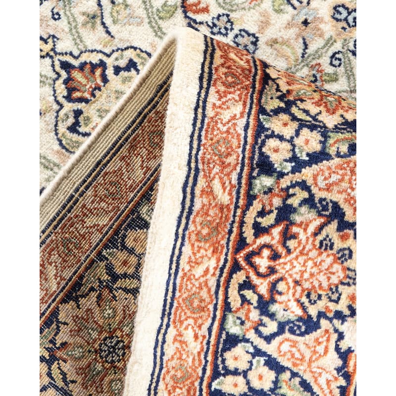 Overton Handknotted Wool Traditional Oriental Ivory Area Rug - 4' x 6'