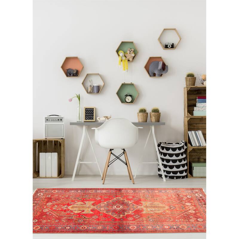 ECARPETGALLERY Hand-knotted Andelz Red Wool Rug - 4'5 x 7'2