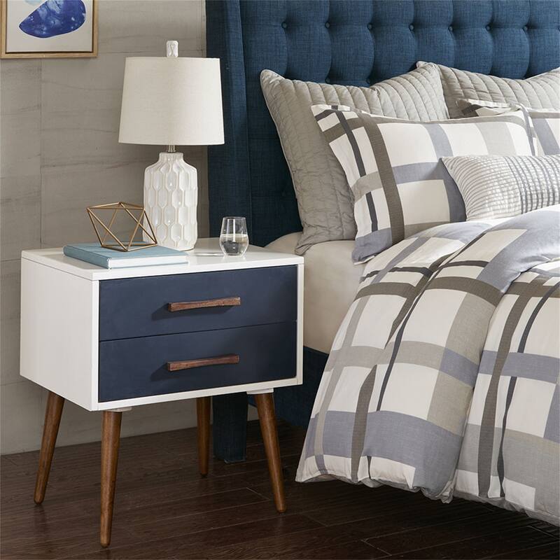 Nightstand with 2 Drawers