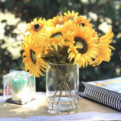 Enova Home Artificial Mixed Silk Sunflower Fake Flowers Arrangement in Clear Glass Vase With Faux Water For Home Decoration