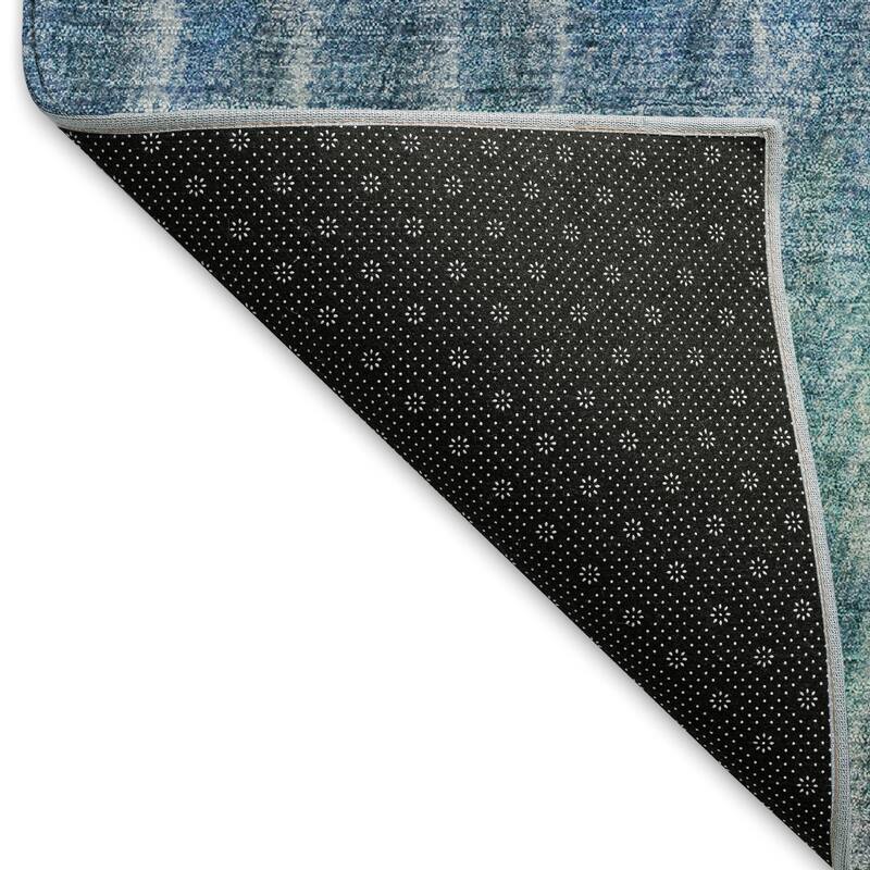 Machine Washable Indoor/ Outdoor Contemporary Ombre Chantille Rug