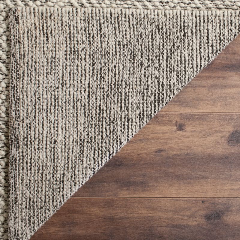 SAFAVIEH Natura Rimah Handmade Wool Area Rug
