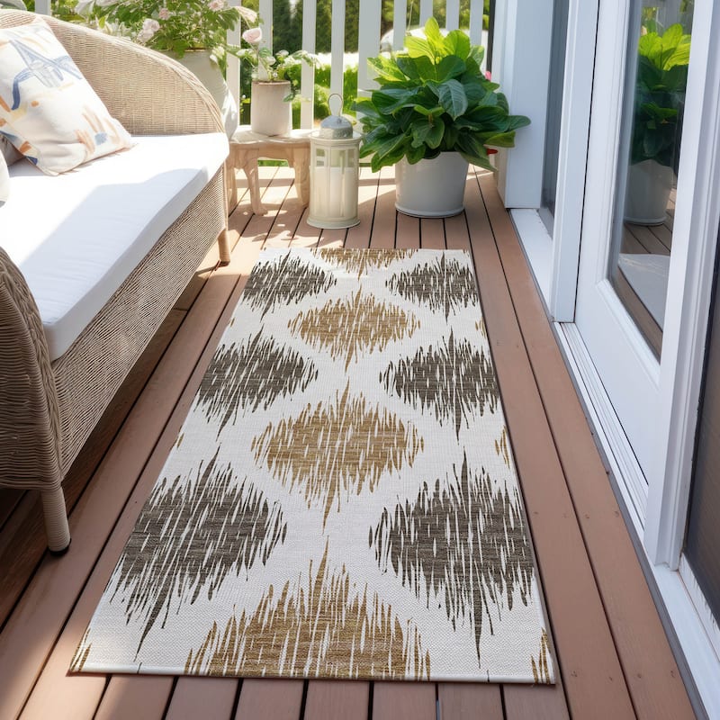 Machine Washable Indoor/ Outdoor Chantille Contemporary Geo Rug - Chocolate - 2'3" x 7'6"