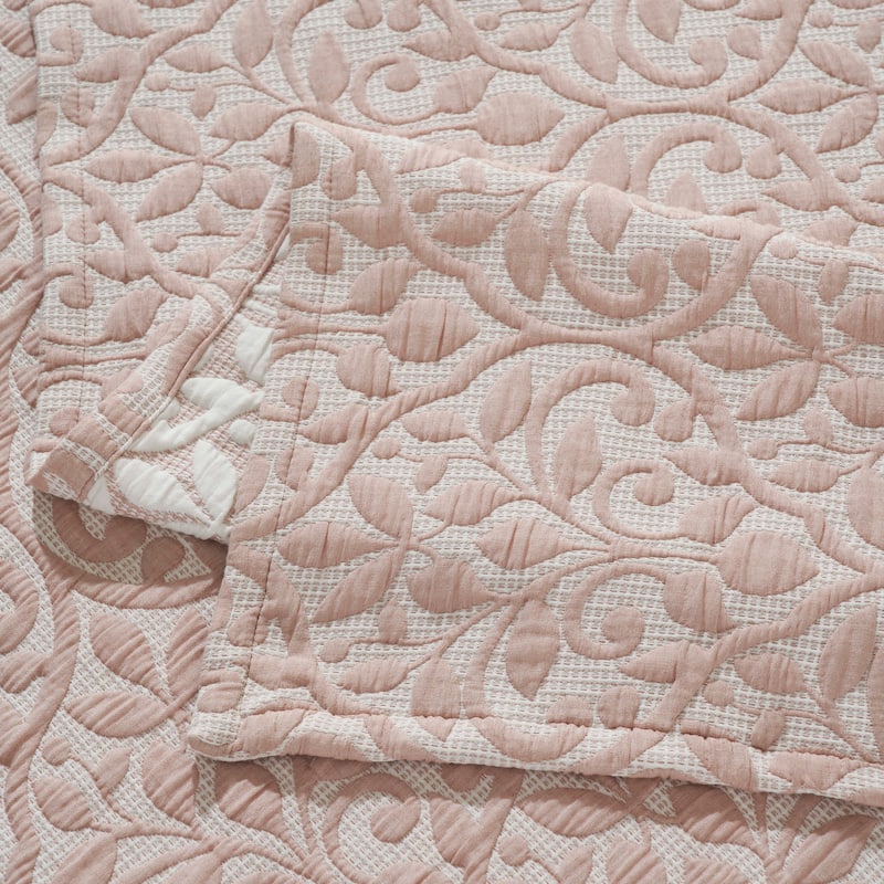 Superior Vineyard Cotton Blend Matelasse Woven Throw Blanket
