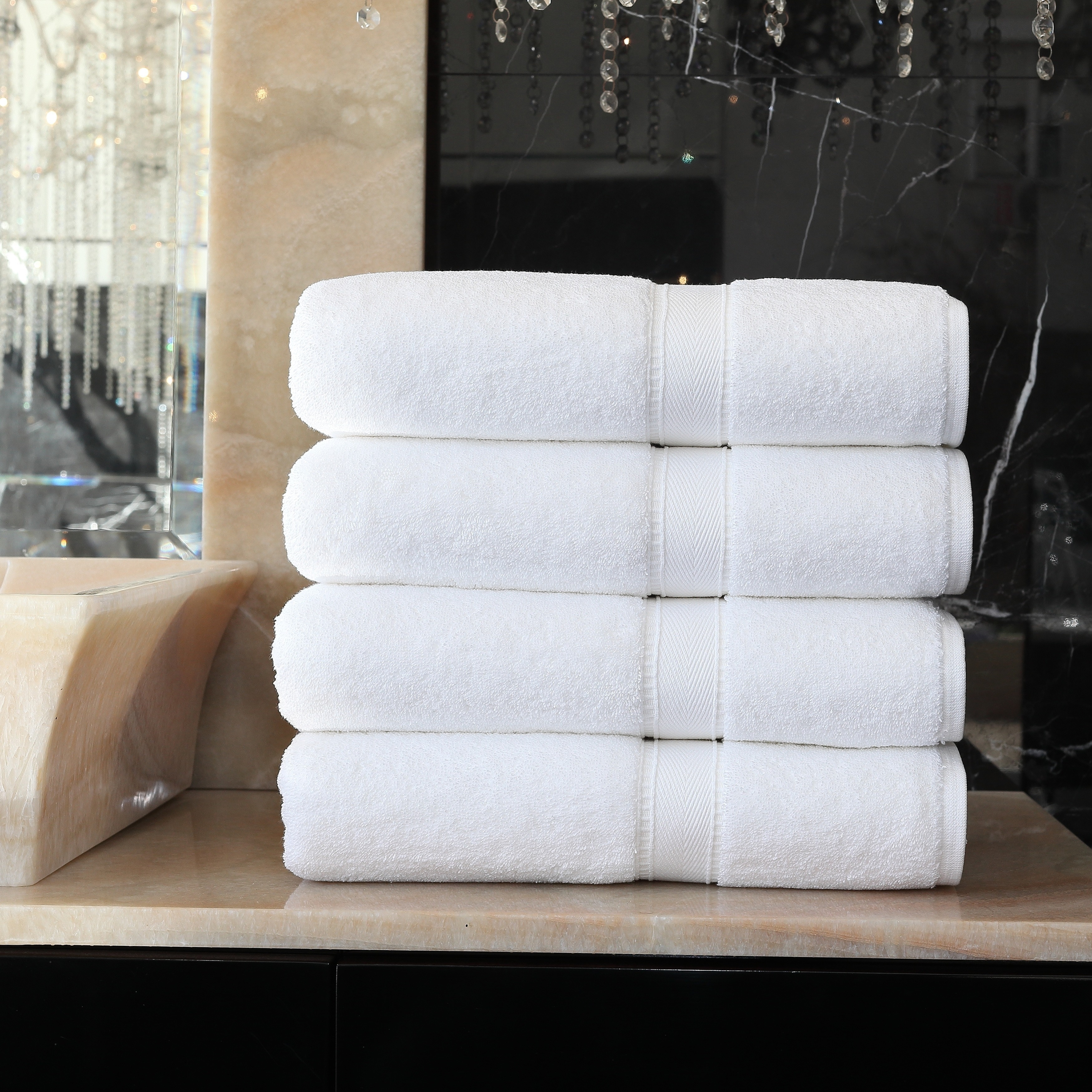 Luxury Hotel Towels Set Embroidered Balfour Towels - China Bath Towel and  Towels price