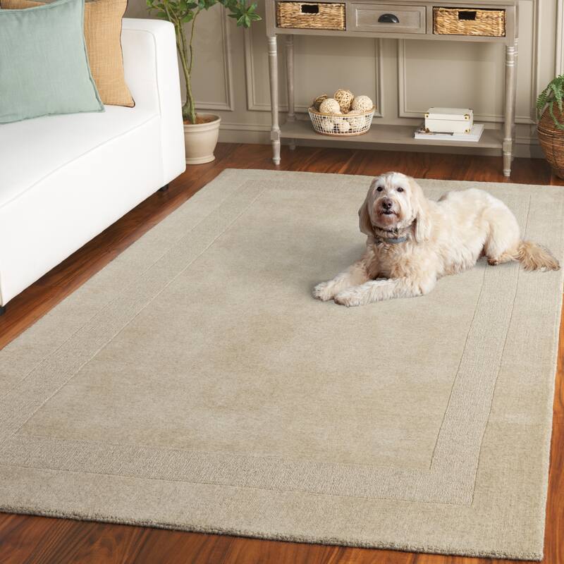 SAFAVIEH Handmade Metro Gudny Wool Rug