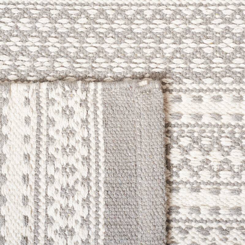 SAFAVIEH Hand-Woven Kilim Trautlind Flatweave Cotton Rug