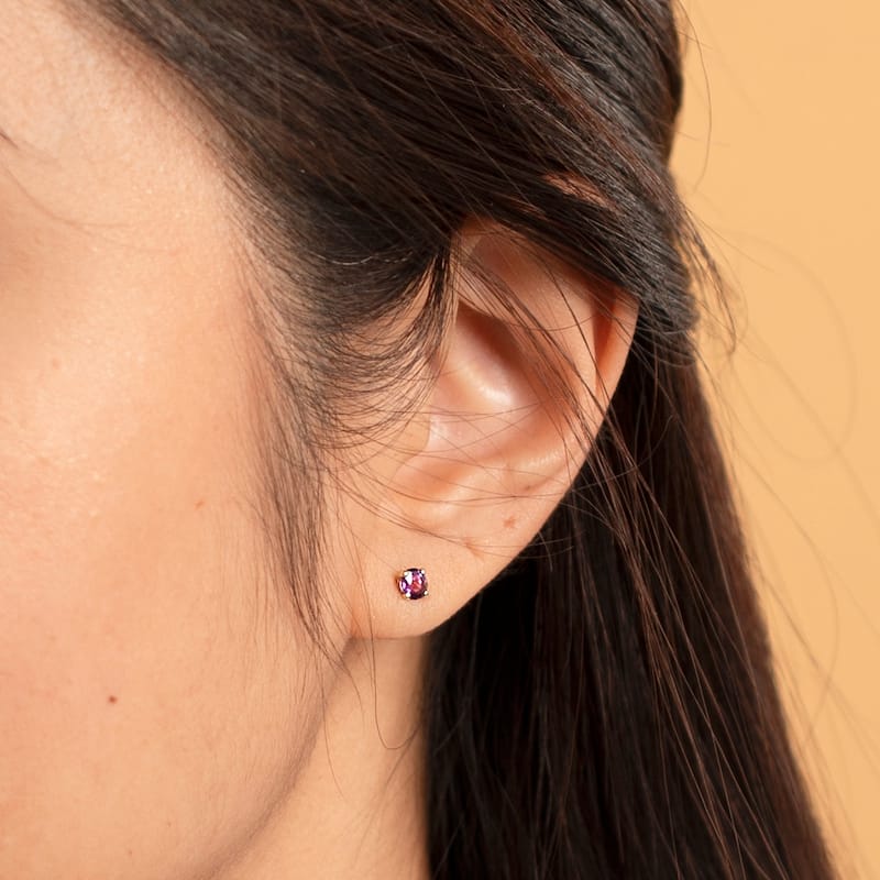 14k Gold 4mm Round Amethyst Solitaire Stud Earrings