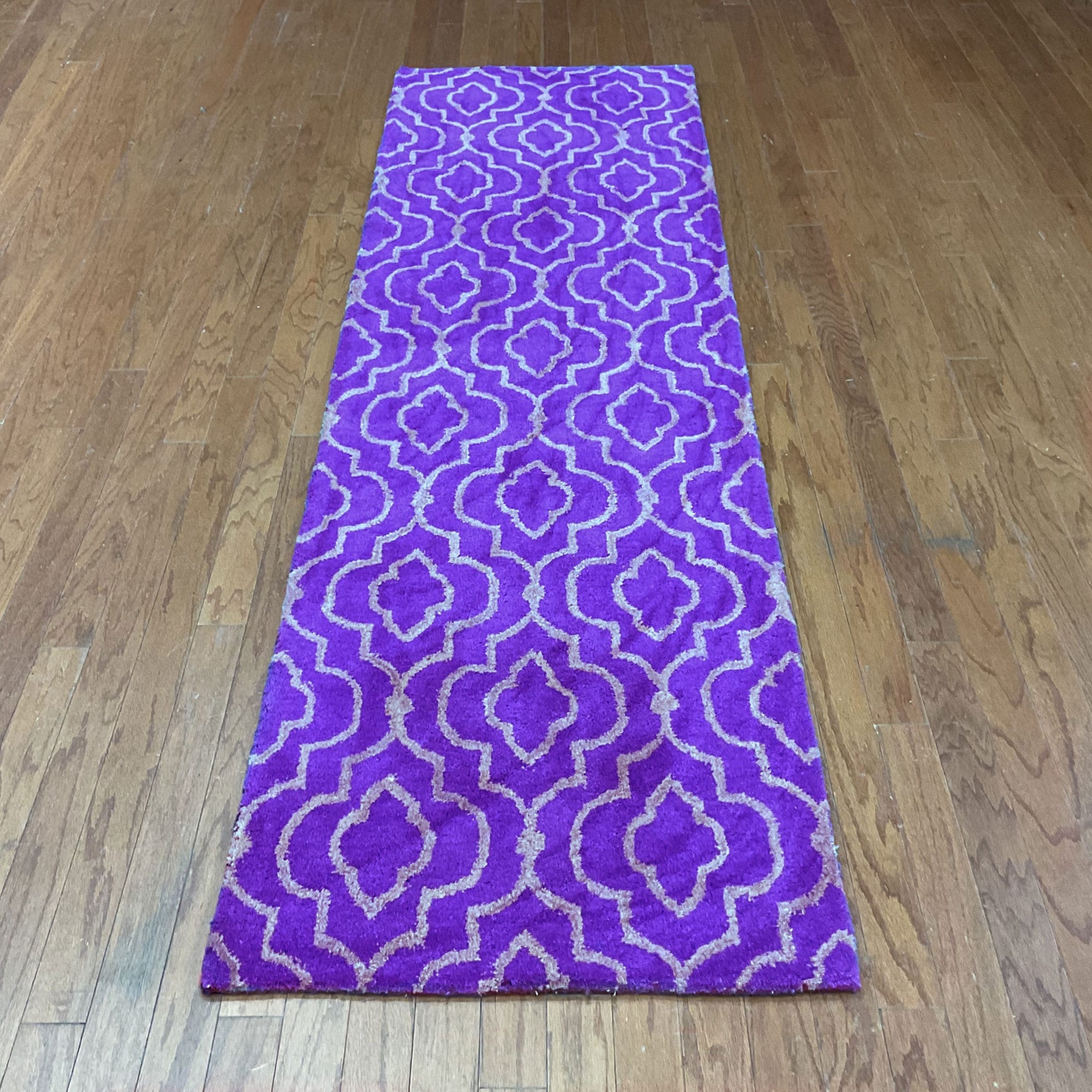 HERAT ORIENTAL Handmade Tibetan Wool Runner - 2'6 x 8'