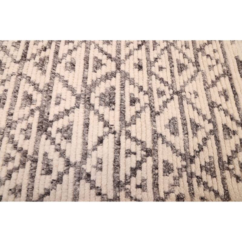 ECARPETGALLERY Hand-knotted Tangier Cream Wool Rug - 5'3 x 7'5