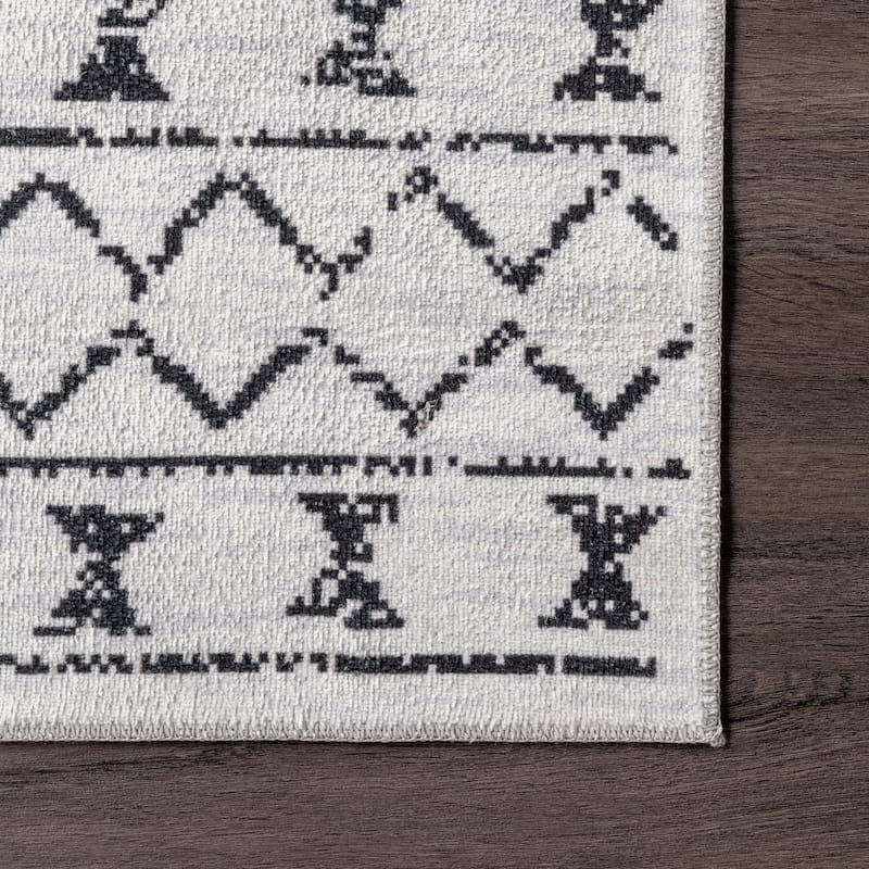 Nuloom Noa SpinClean Machine Washable Tribal Moroccan Area Rug