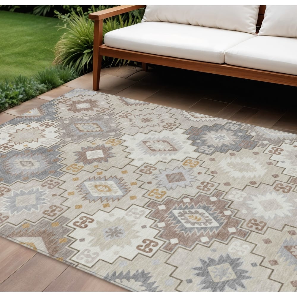 HomeRoots Southwestern Transitional Rectangle Outdoor Rug