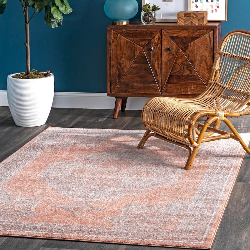 Nuloom Traditional Vintage Medallion Marg Area Rug