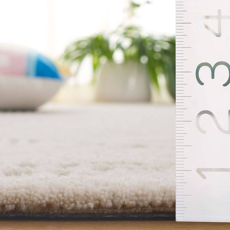 SAFAVIEH Handmade Soho Hendrikka Contemporary Wool Rug