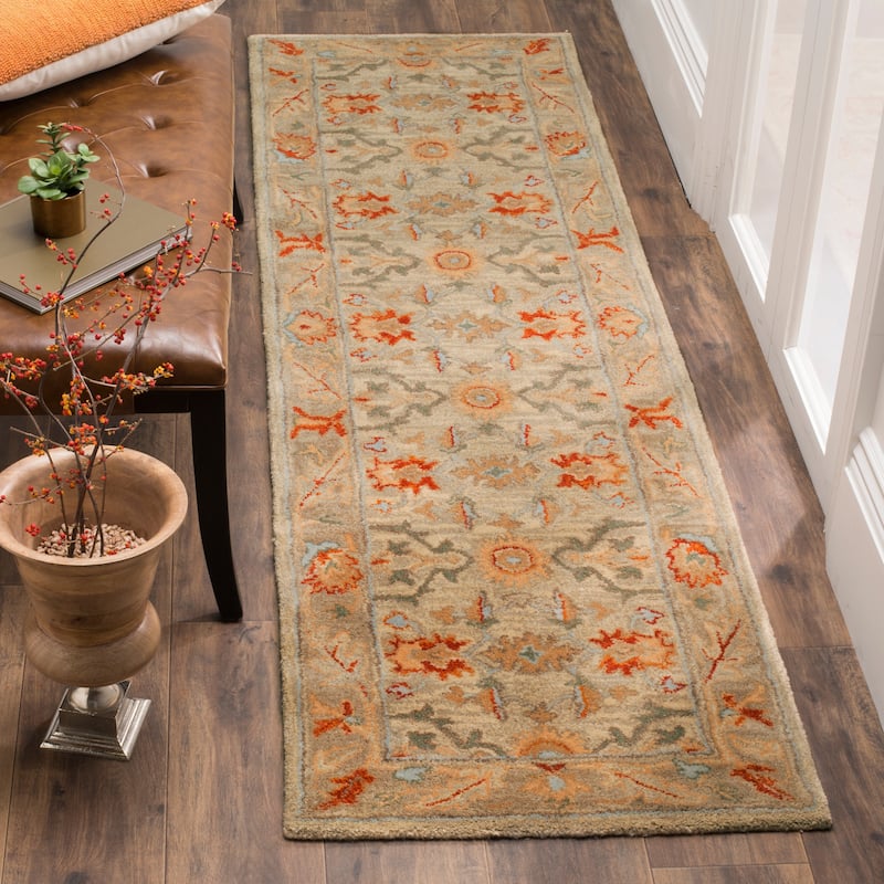 SAFAVIEH Handmade Antiquity Fenella Traditional Oriental Wool Rug - 2'3" x 10' Runner - Beige/Multi