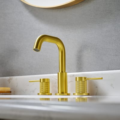 Versace 8. in Widespread 2-Handle Bathroom Faucet - 7"x9"