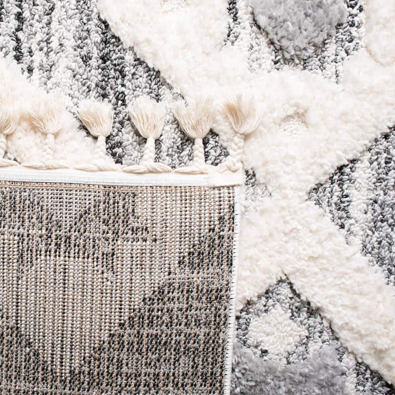 SAFAVIEH Moroccan Tassel Shag Nanke 2-inch Thick Rug