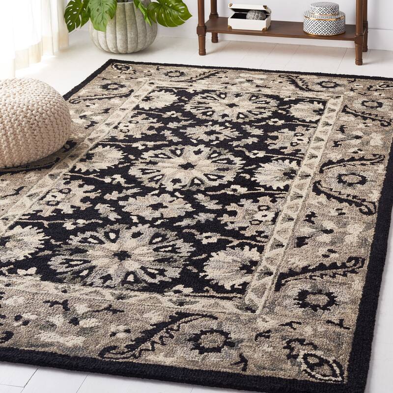 SAFAVIEH Handmade Aspen Sanije Boho Wool Rug