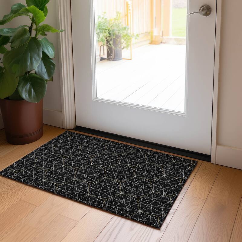 Machine Washable Indoor/ Outdoor Mosaic Geo Chantille Rug - Black - 1'8" x 2'6"