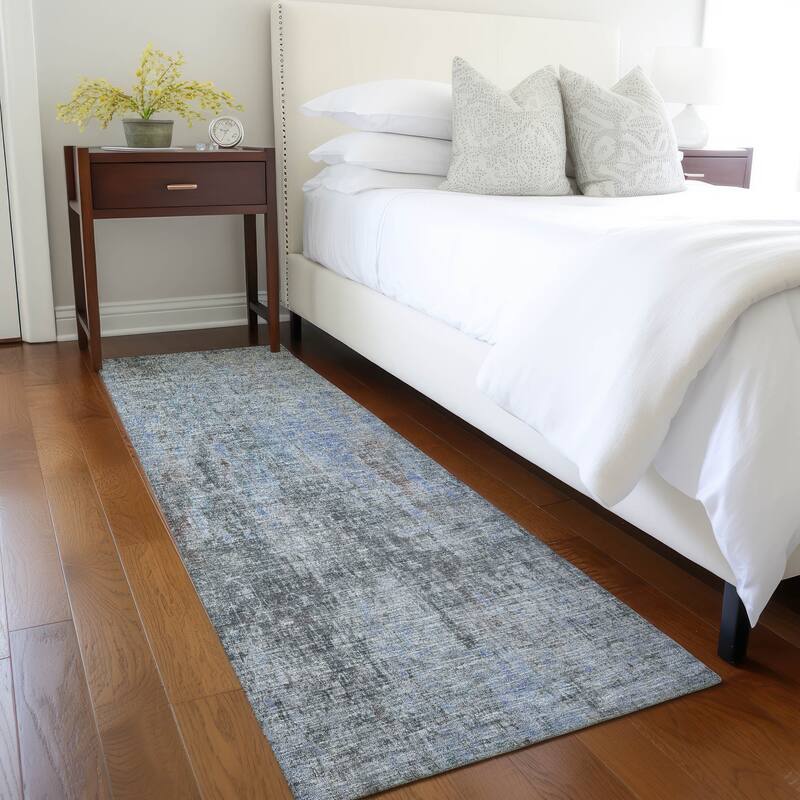 Machine Washable Indoor/ Outdoor Chantille Solid Ombre Rug - Gray - 2'3" x 7'6"