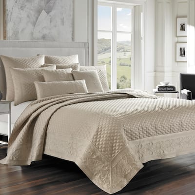 J. Queen New York Lyndon Coverlet Quilt