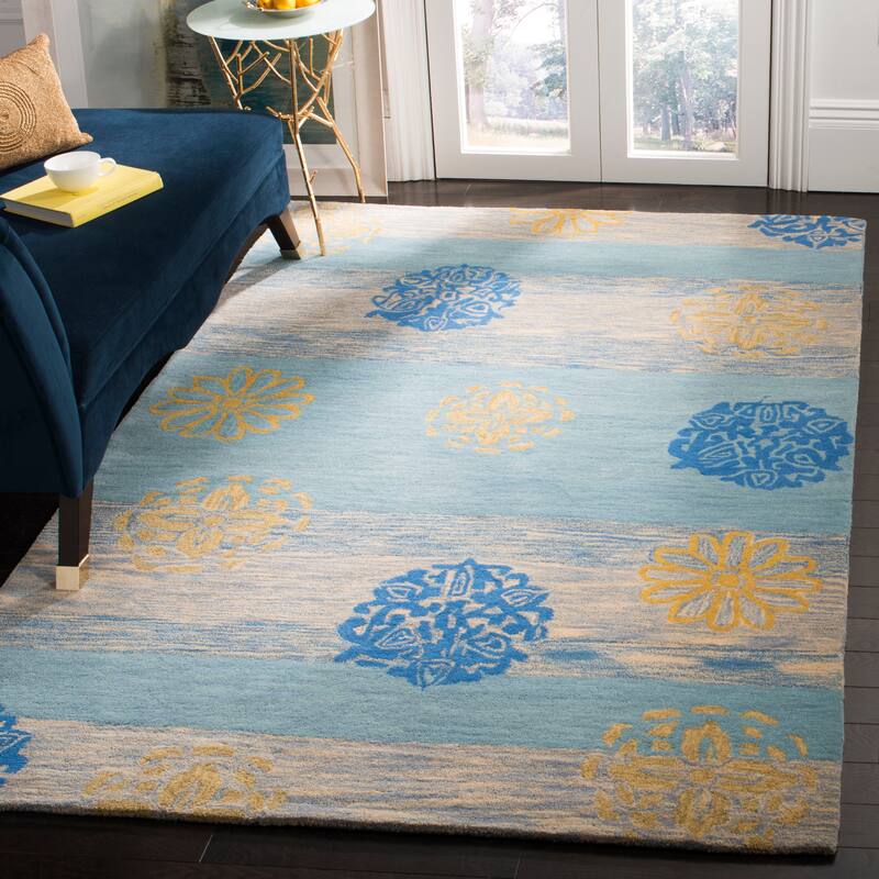 SAFAVIEH Handmade Soho Kourtney Stripe N.Z. Wool Rug - 5' x 8' - Blue/Multi