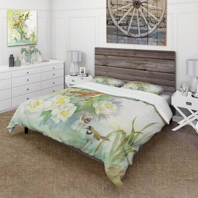 Designart 'Flowers and Birds In Rustic Scenery' Traditional Duvet Cover Set
