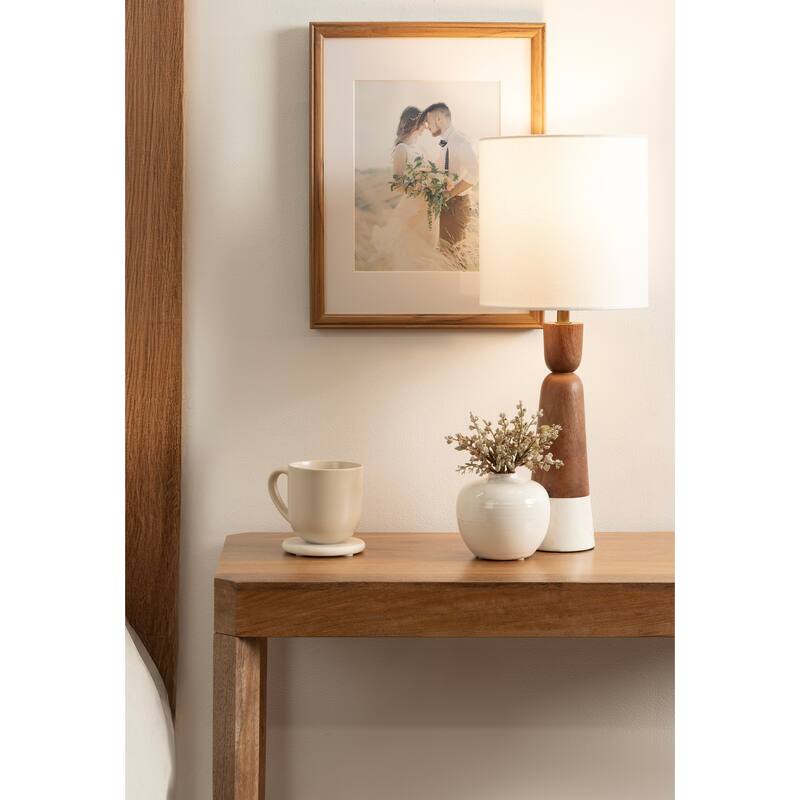Kate and Laurel Deori Table Lamp - 8x8x20