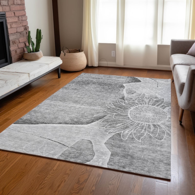 Machine Washable Indoor/ Outdoor Chantille Modern Sunflower Rug