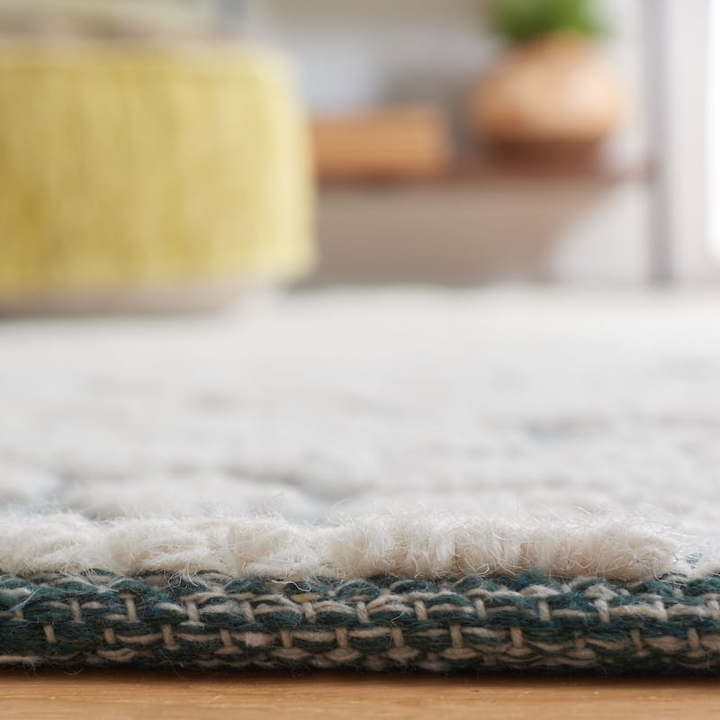 Martha Stewart by SAFAVIEH, Handmade Micheline Wool Rug