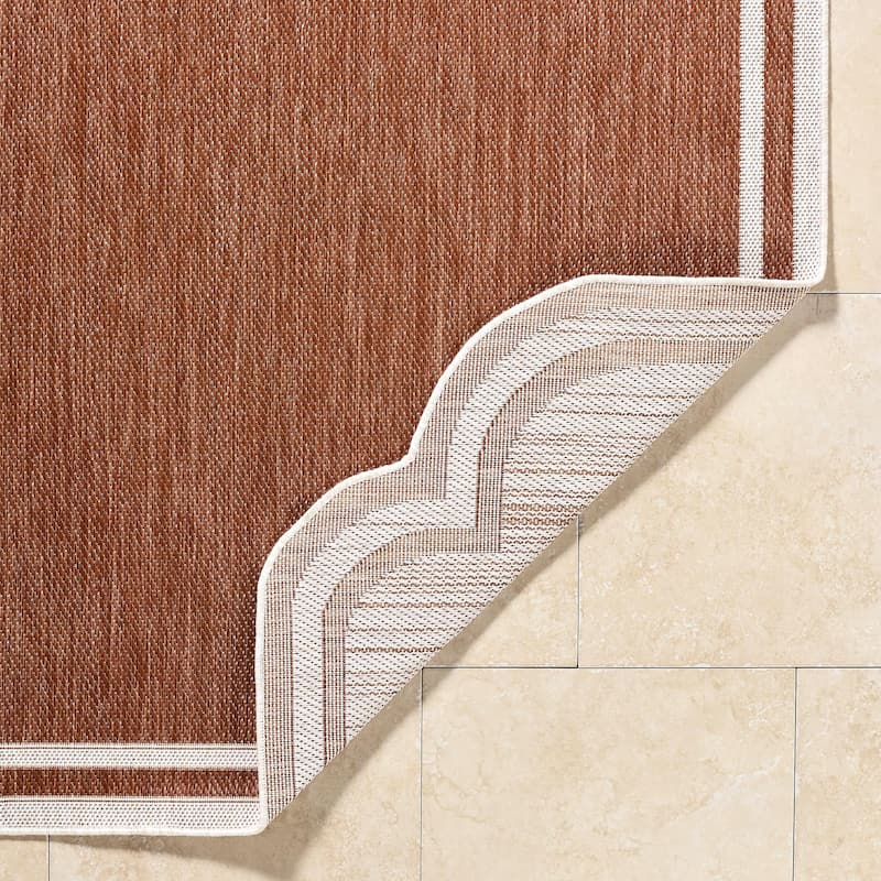 Livabliss Miami Beach Traditional Indoor/Outdoor Area Rug