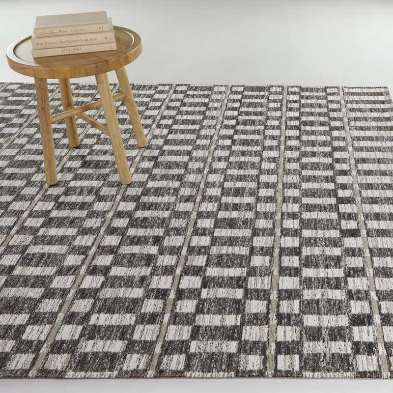 Lynes Distressed Modern Stripe Indoor/Outdoor Area Rug