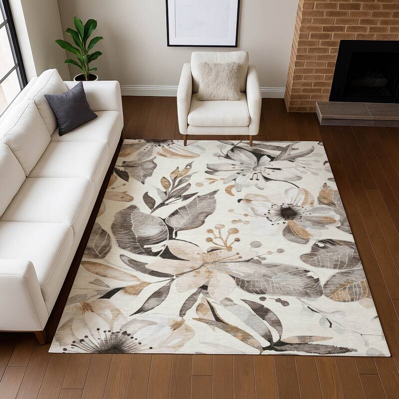 Machine Washable Indoor/ Outdoor Floral Chantille Rug