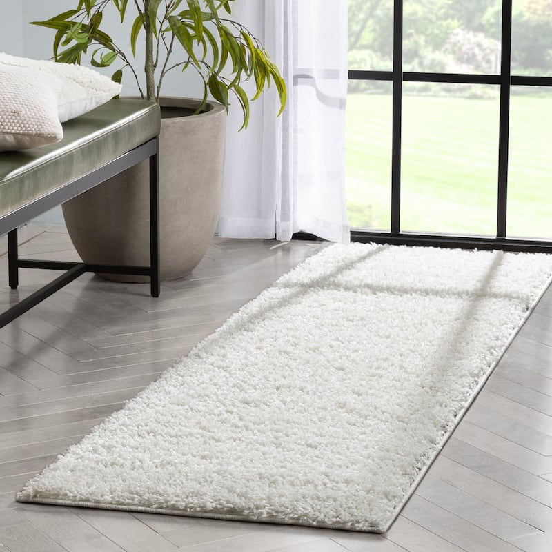 Well Woven Elle Basics Emerson Plain Shag Area Rug