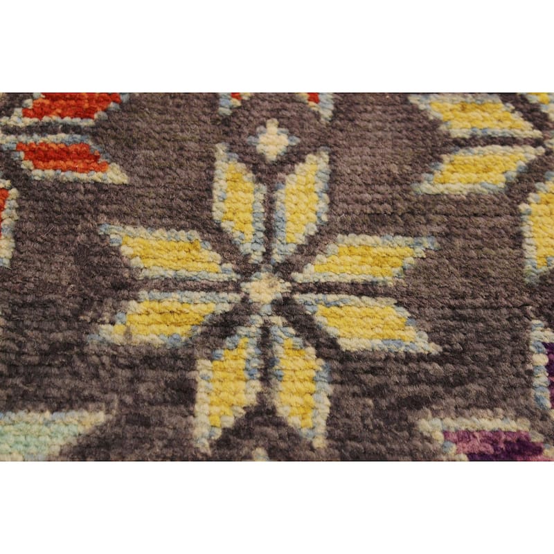Contemporary Balochi Floyd Gray/Beige Hand Knotted Wool Rug - 4'11'' x 6'5''