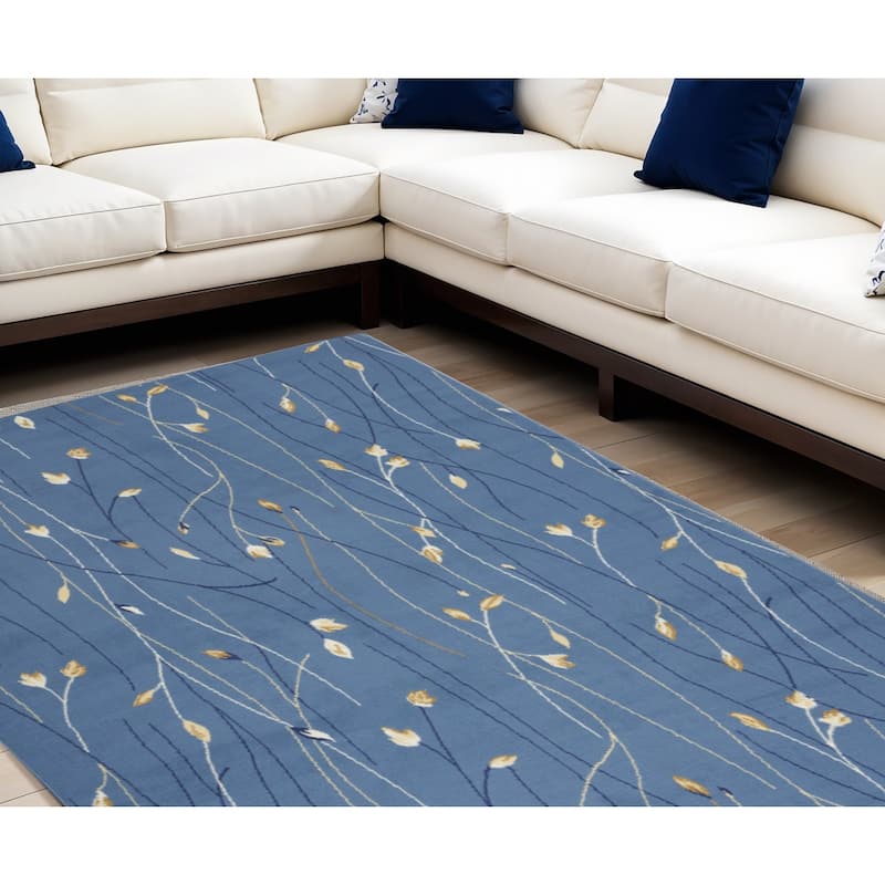 Mahek Power Loomed Floral Traditional Area Rug By HomeRoots - 120' X '84' X '0.5 - Oxford Blue - Rectangle