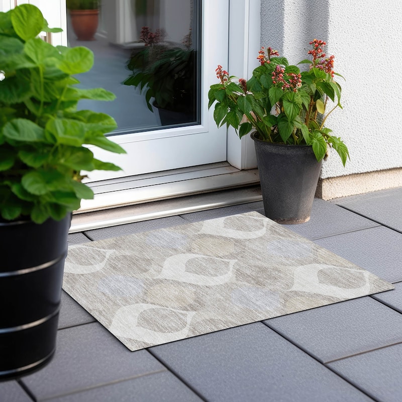 Machine Washable Indoor/ Outdoor Chantille Geo Contemporary Rug - Ivory - 1'8" x 2'6"