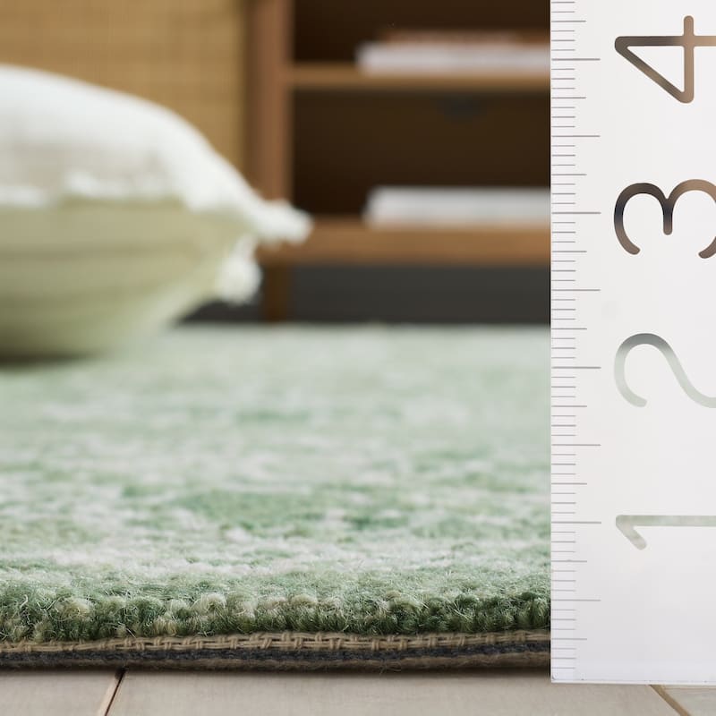 SAFAVIEH Handmade Metro Neasa Wool Rug