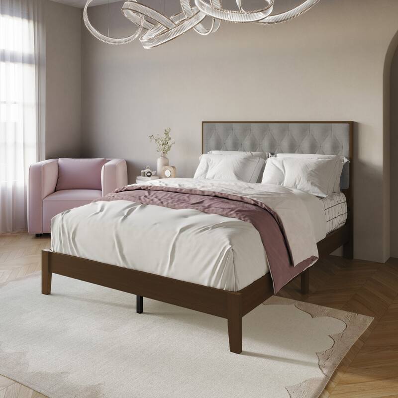 Clayfell Kankakee Panel Bed