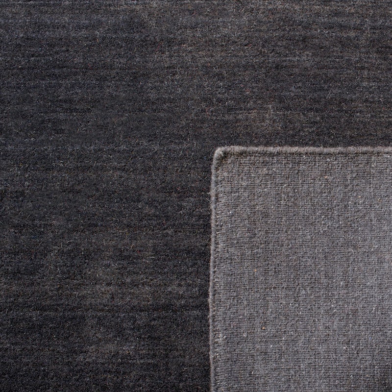 SAFAVIEH Handmade Himalaya Jessika Modern Wool Rug