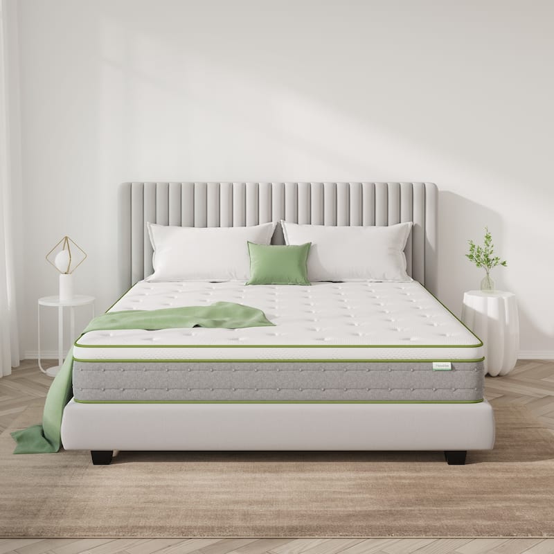 Novilla 10-inch Gel Memory Foam Hybrid Innerspring Mattress in a Box - Queen