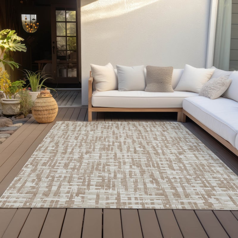 Machine Washable Indoor/ Outdoor Modern Crosshatch Chantille Rug