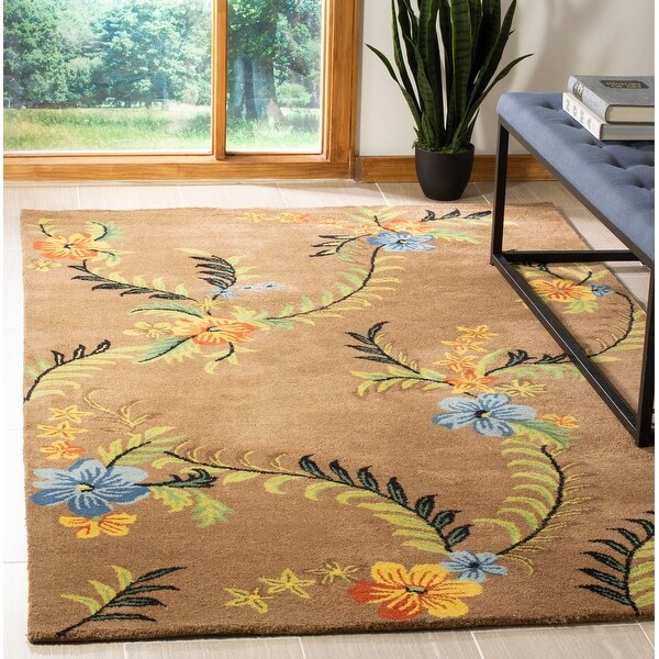 Safavieh Handmade Soho Mareka Floral N.Z. Wool Rug
