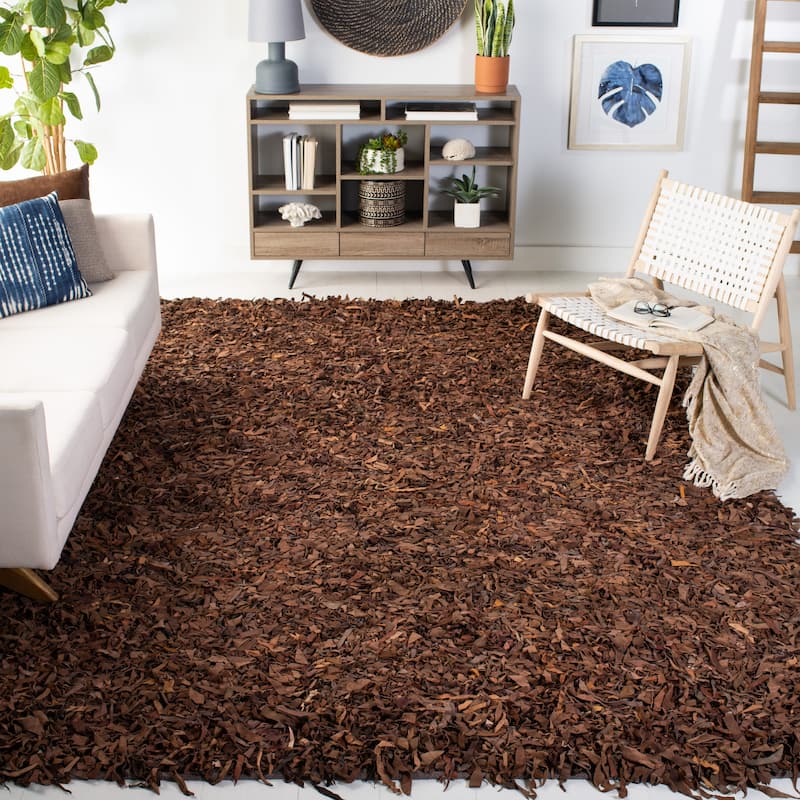 SAFAVIEH Handmade Leather Shag Carlijn Modern Leather Rug - 6' x 9' - Saddle - Rectangle